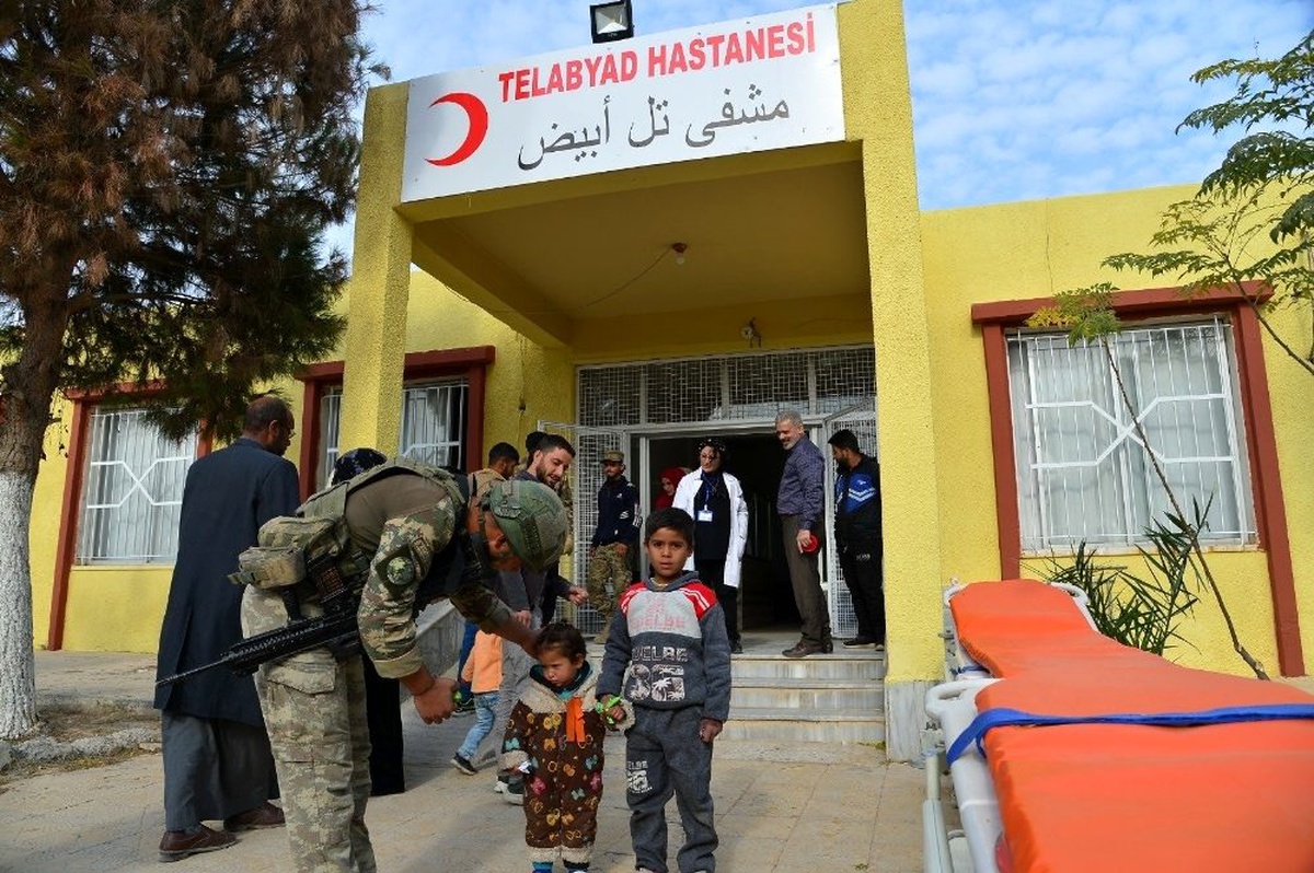 "Onarılan Tel Abyad Hastanesi yaraları sarmaya devam ediyor"