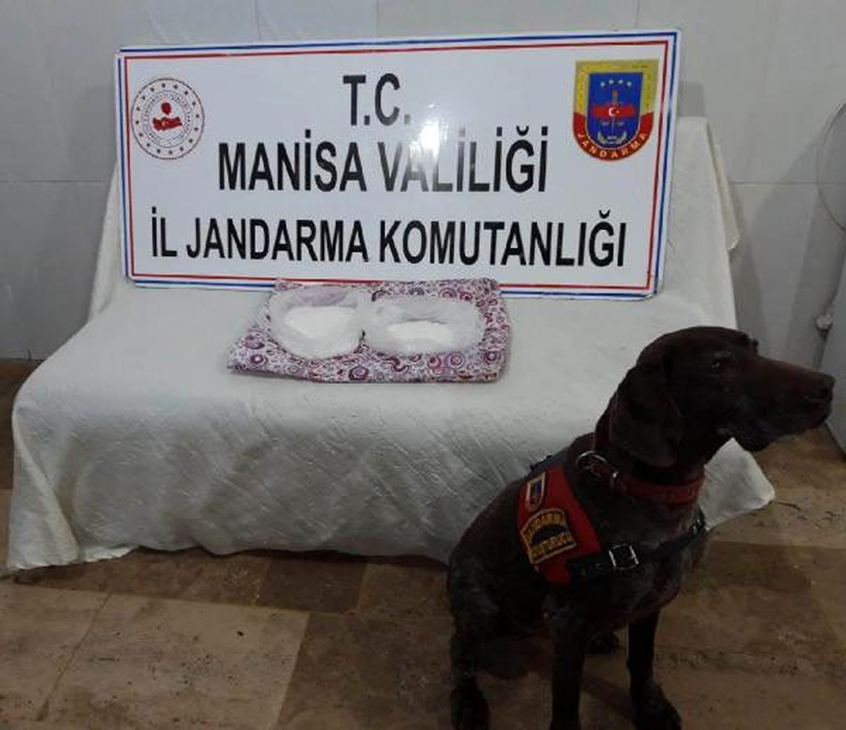 Otomobilde 1 kilo 14 gram metamfetamin ele geçirildi