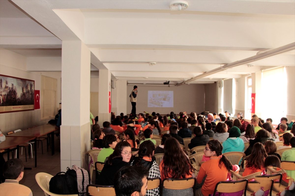 Pazaryeri\'nde öğrencilere gıda güvenliği semineri