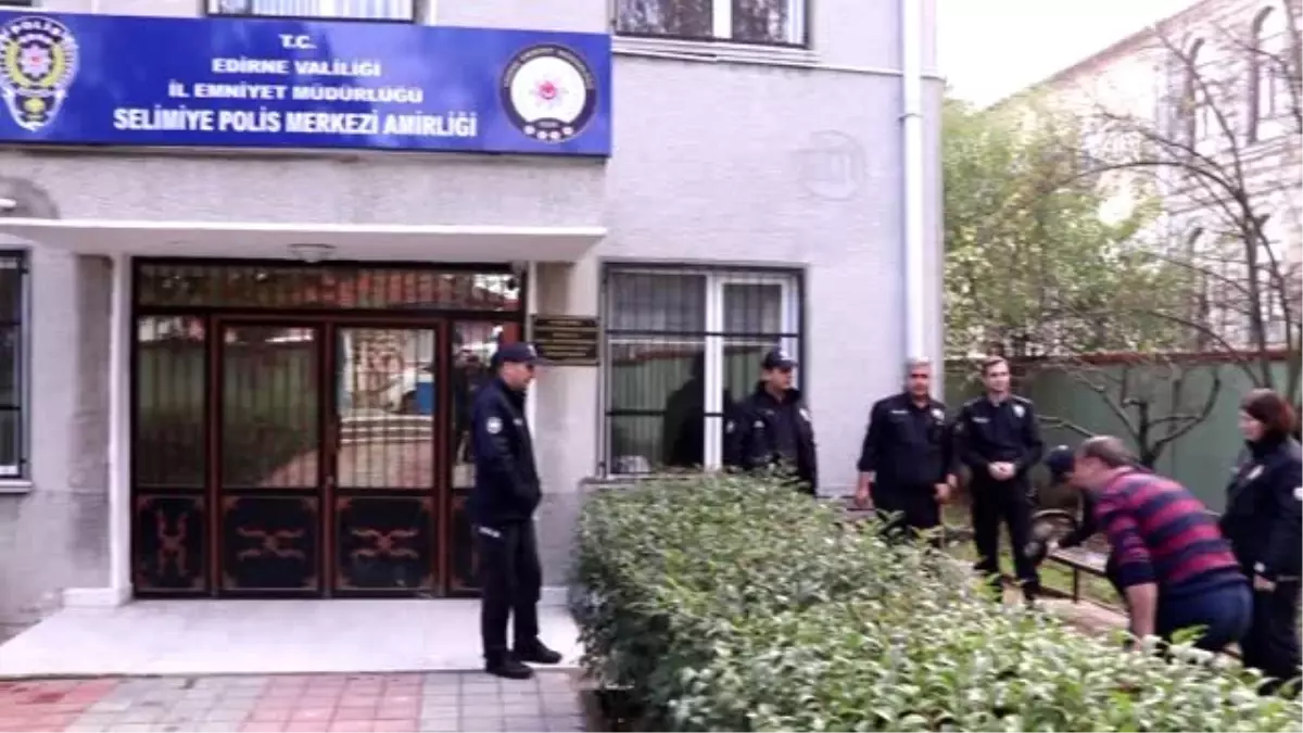 Polislerin sadık dostu "Rıfkı" kulübesine kavuştu