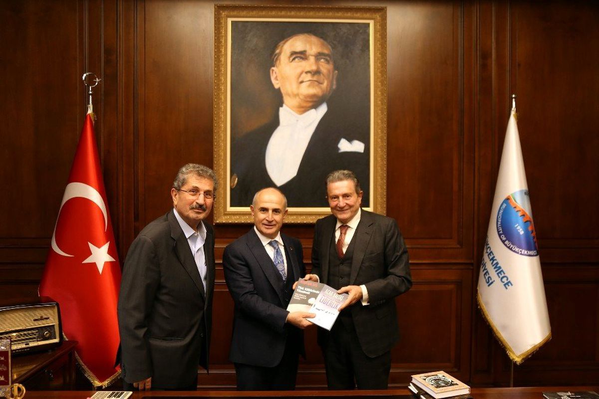 Prof. Acar Baltaş\'tan Başkan Akgün\'e ziyaret