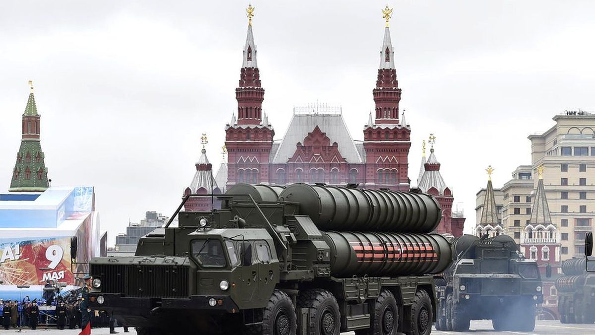 Türkiye\'nin Rusya\'dan Satın Almak İçin Anlaştığı S-400 Füze Savunma Sistemi Hakkında Bilinmesi...