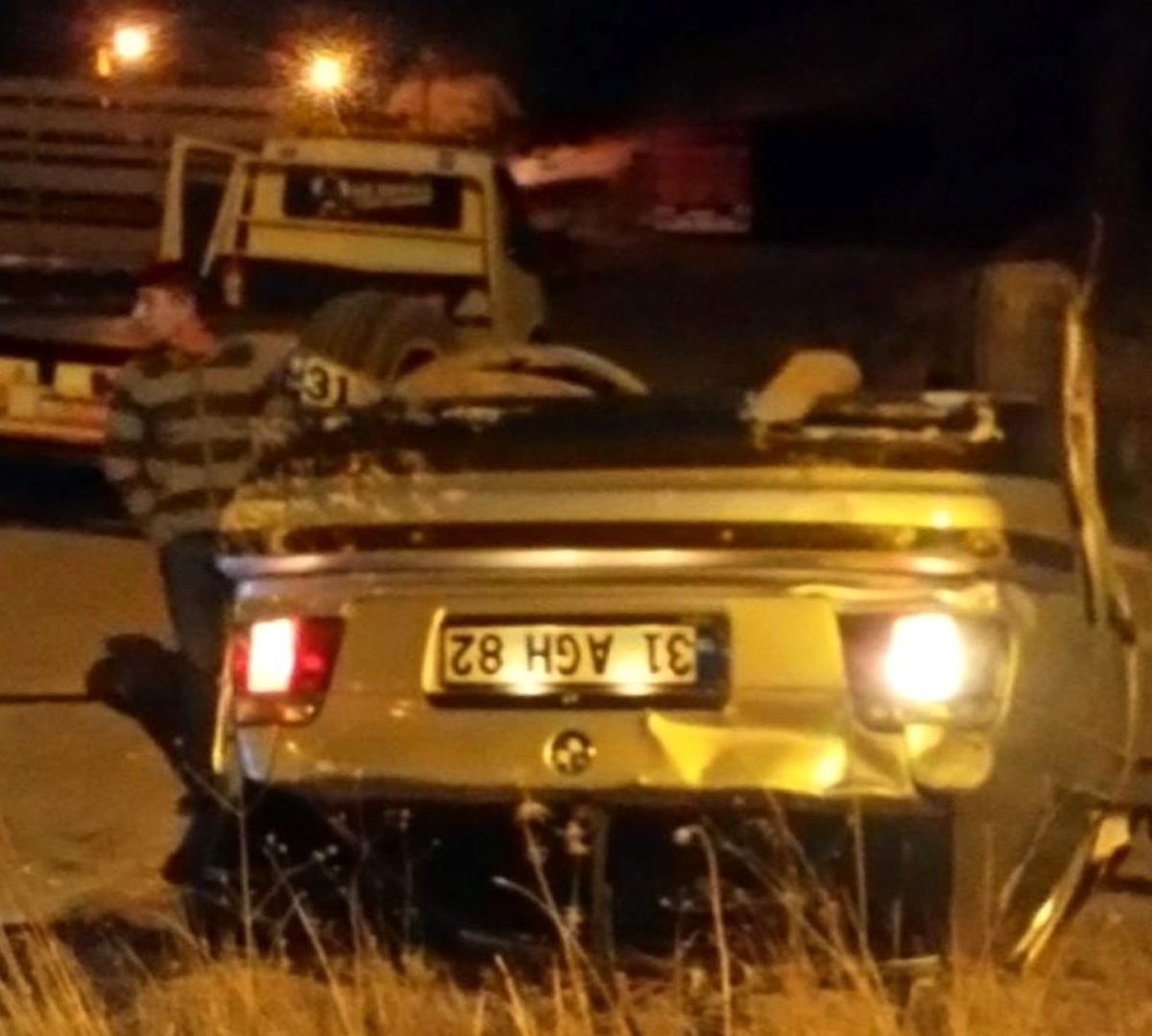 Siirt\'te kontrolden çıkan otomobil takla attı: 3 yaralı