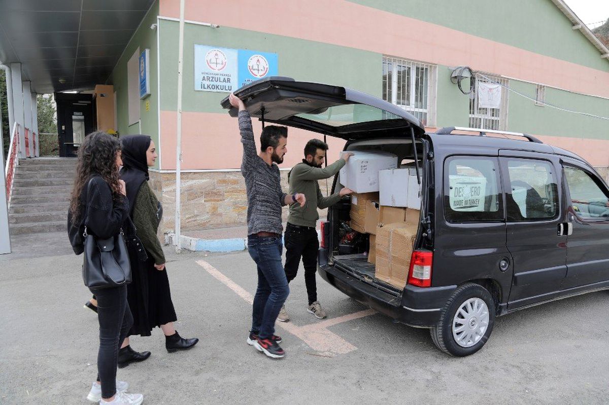 Üniversite öğrencileri vicdanlarını iyilikle besledi