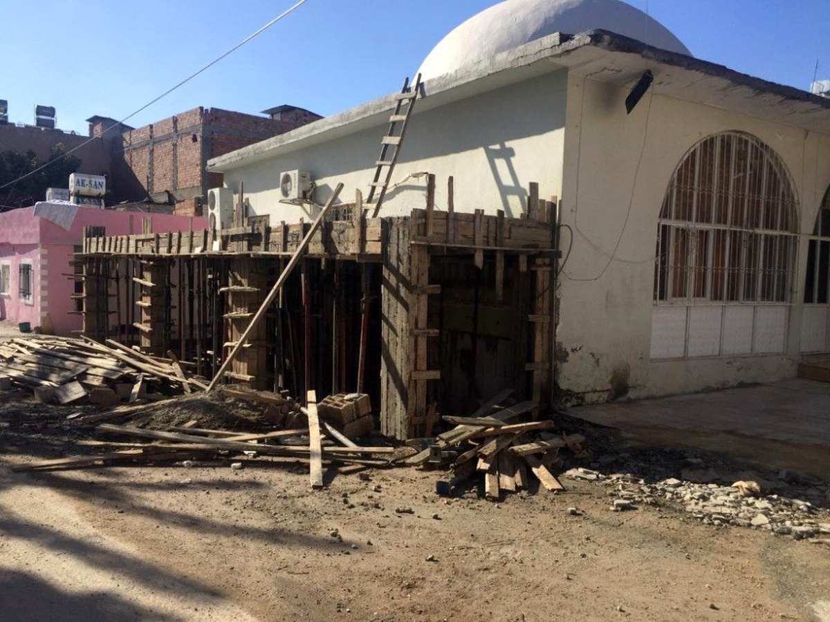 Adıyaman Belediyesi\'nden camilere ve cem evine destek