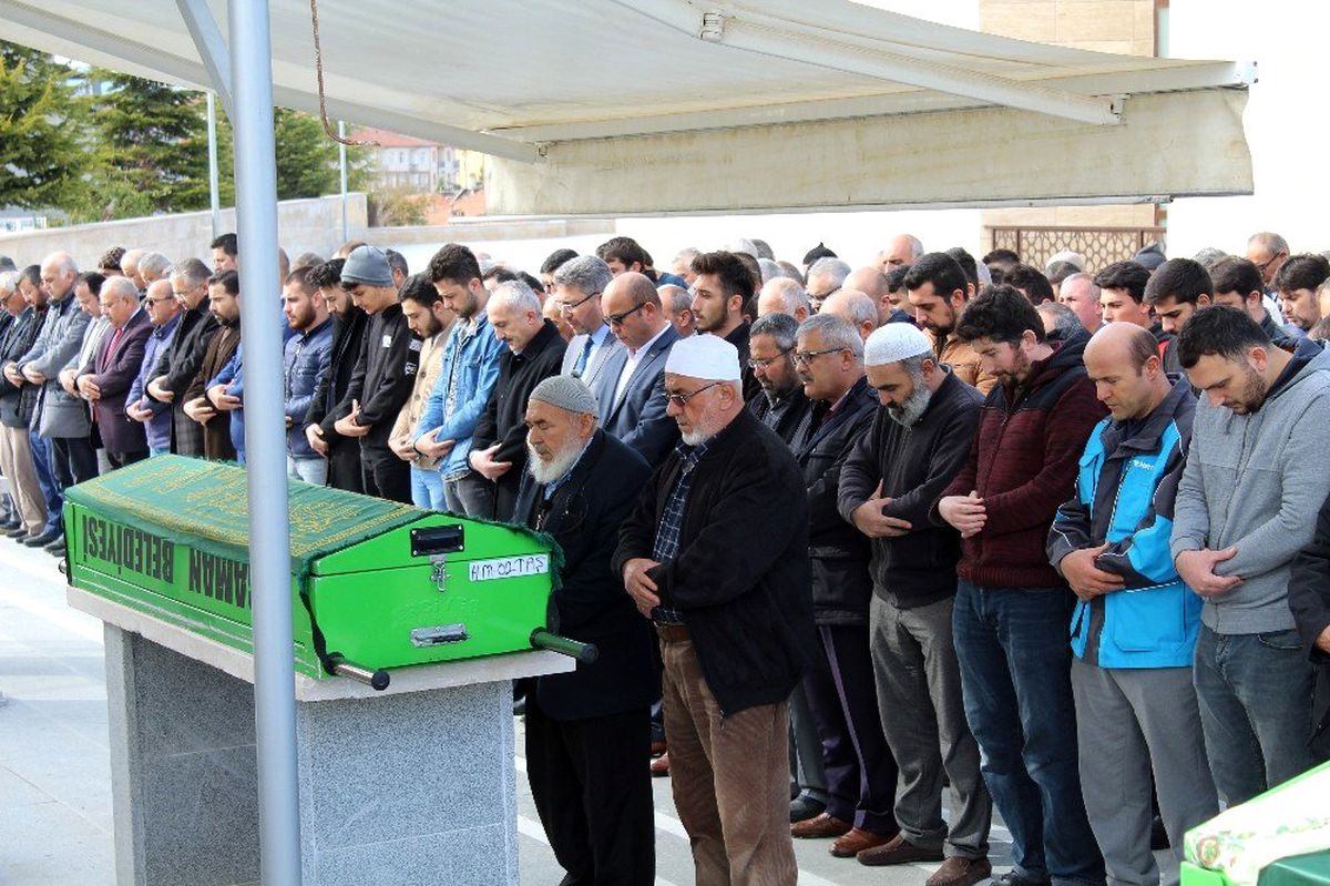 AK Partili eski belediye başkan yardımcısı son yolculuğuna uğurlandı