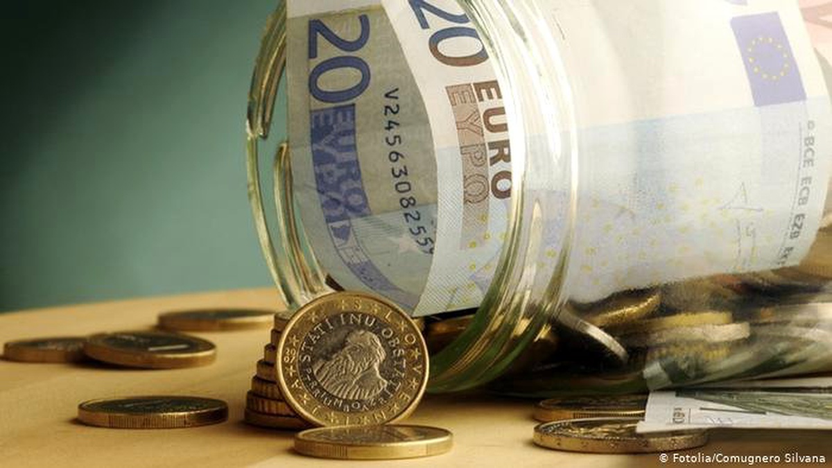 Almanya\'da "yastık altı" birikim 235 milyar euro
