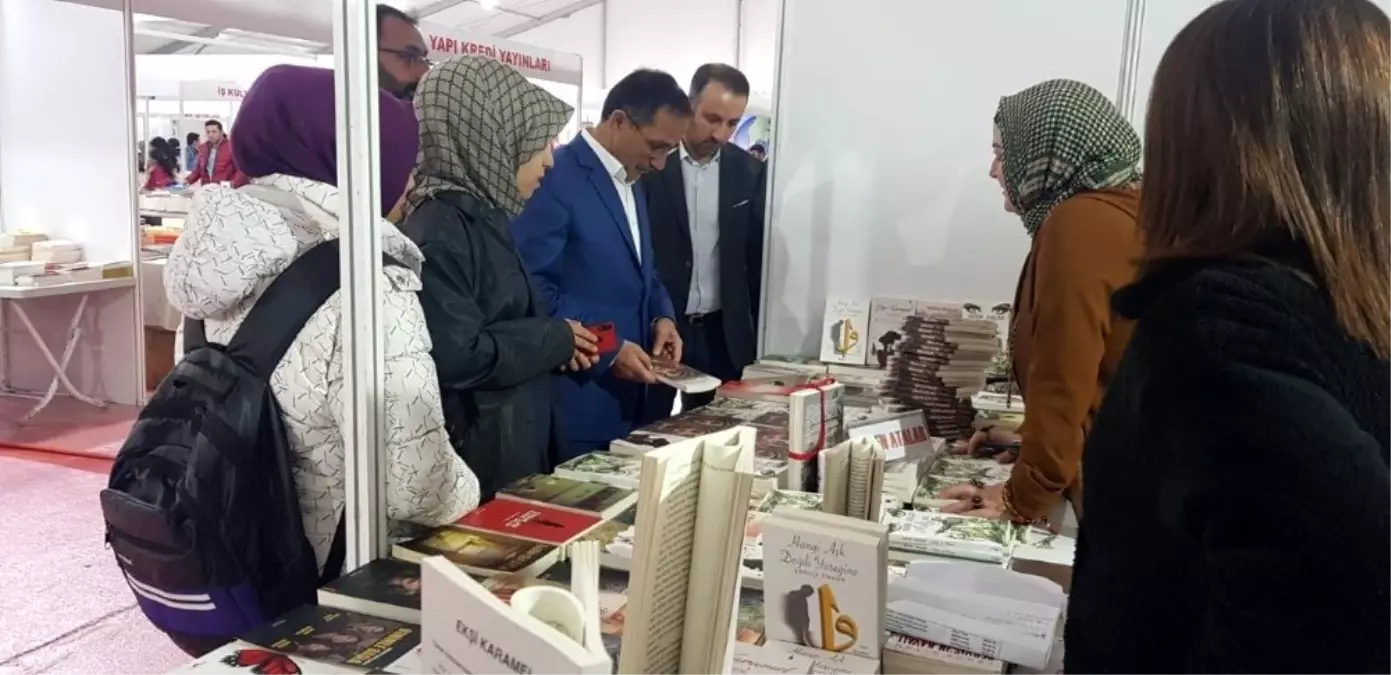 Başkan Dağtekin, kitap günlerini ziyaret etti