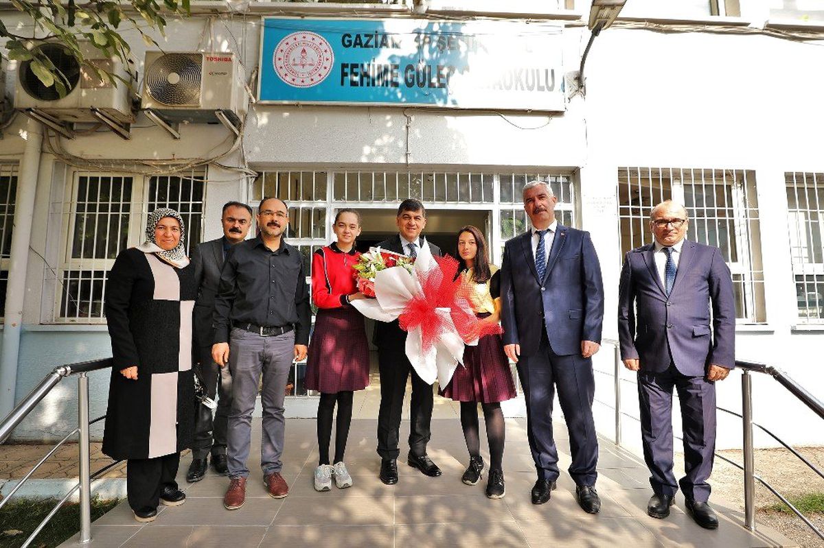 Başkan Fadıloğlu\'nu gururlandıran buluşma