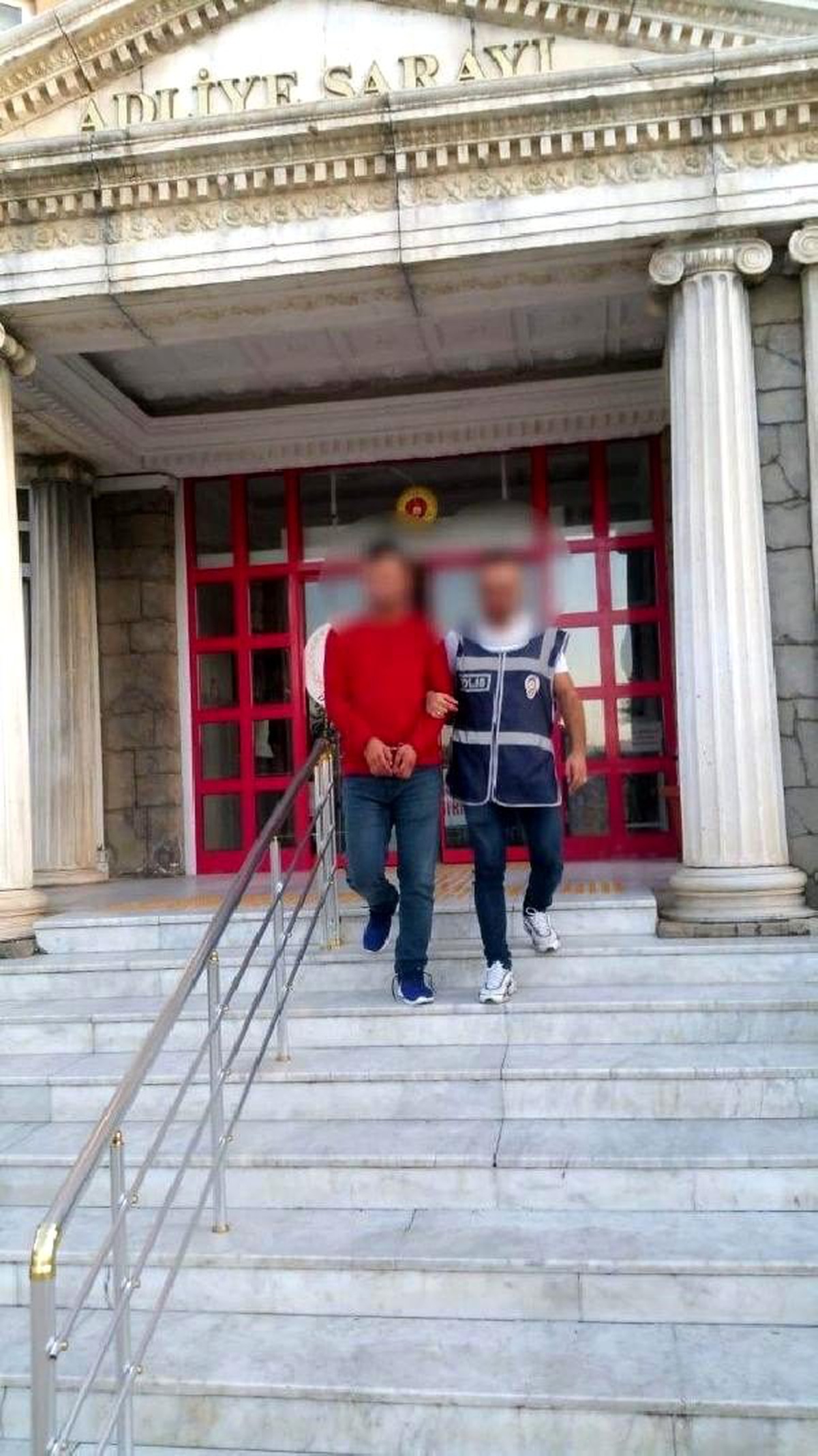 Cinsel istismarla aranan zanlı güzellik merkezinde yakalandı