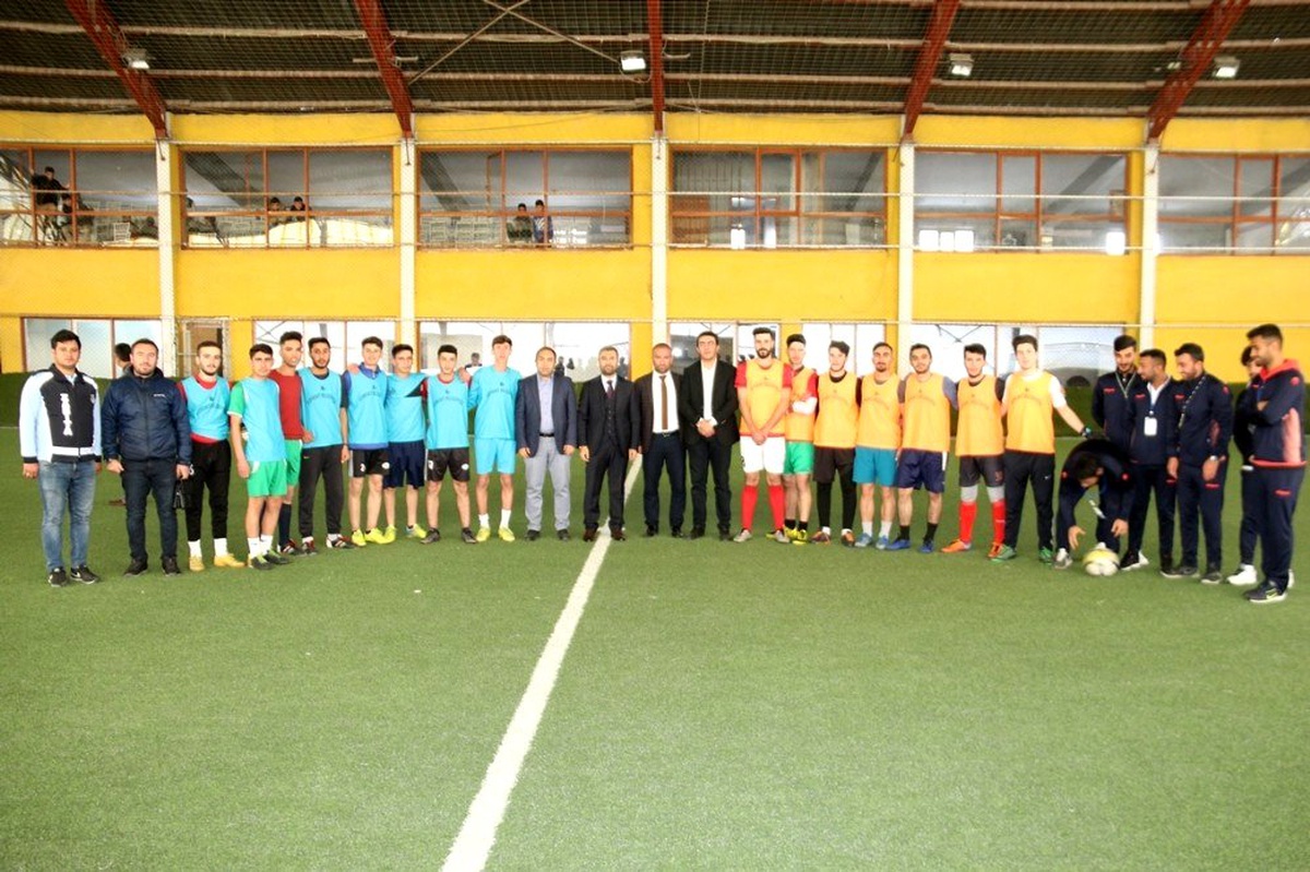 Edremit\'te \'Mahalleler Arası Futbol Turnuvası\' start aldı