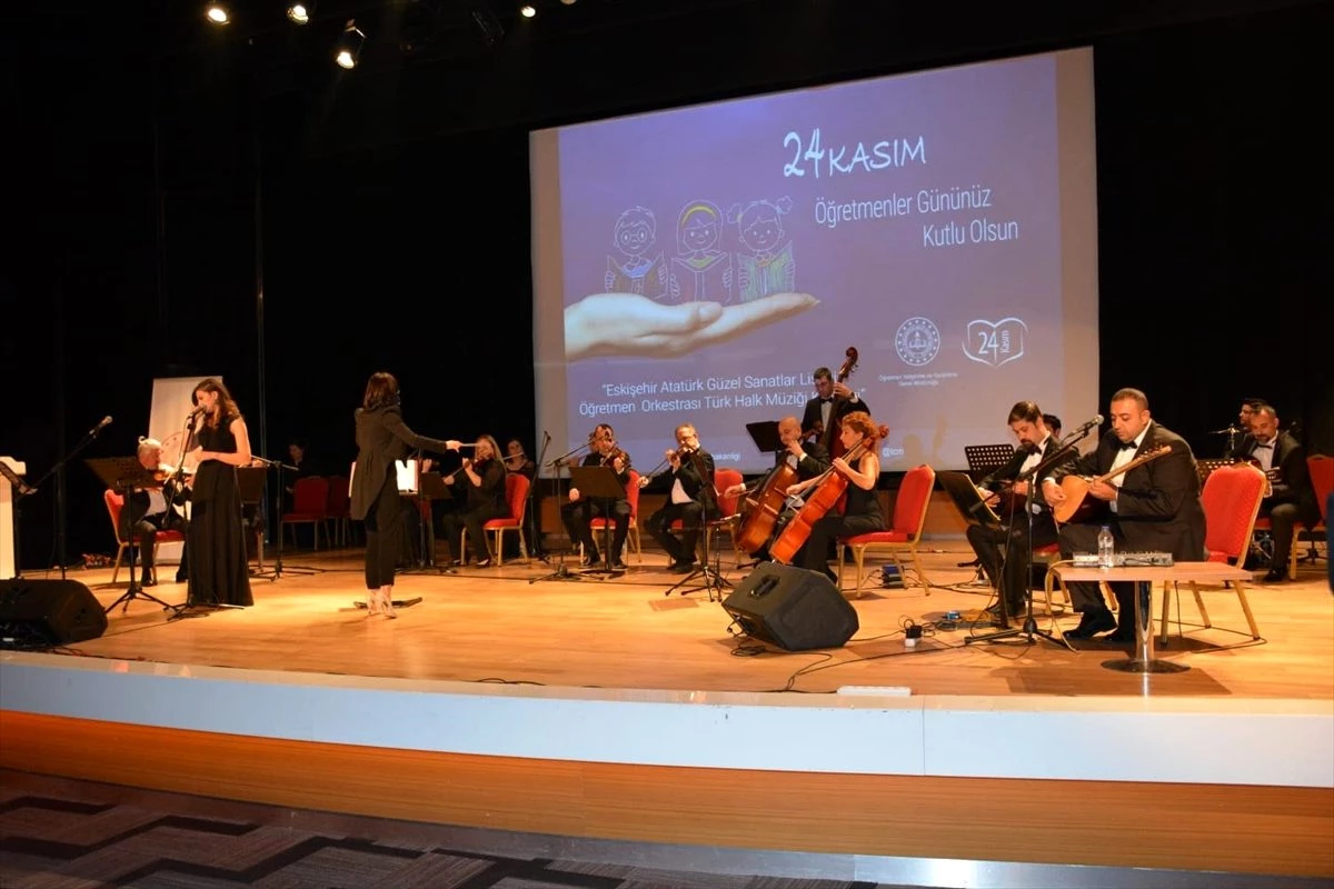 Eskişehir Atatürk Güzel Sanatlar Lisesi Öğretmen Orkestrası\'ndan Ankara\'da konser