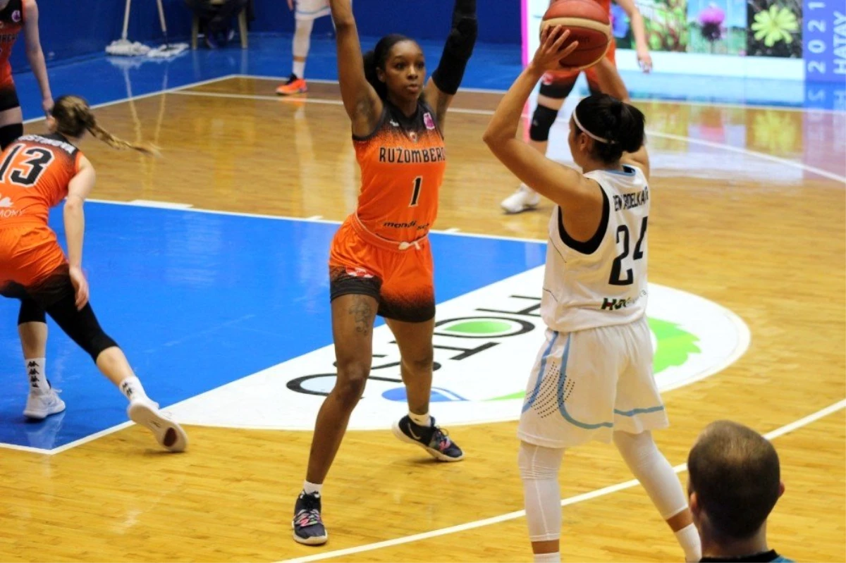 FIBA Kadınlar Avrupa Kupası: Hatay Büyükşehir Belediyespor: 80 - Ruzomberok: 79
