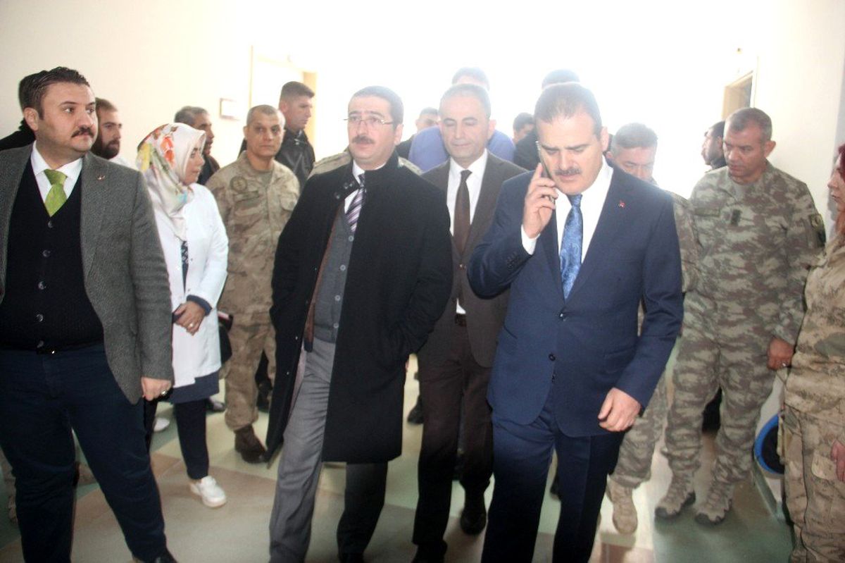Hakkari\'de yıldırım düştü: 2 şehit, 13 asker yaralı