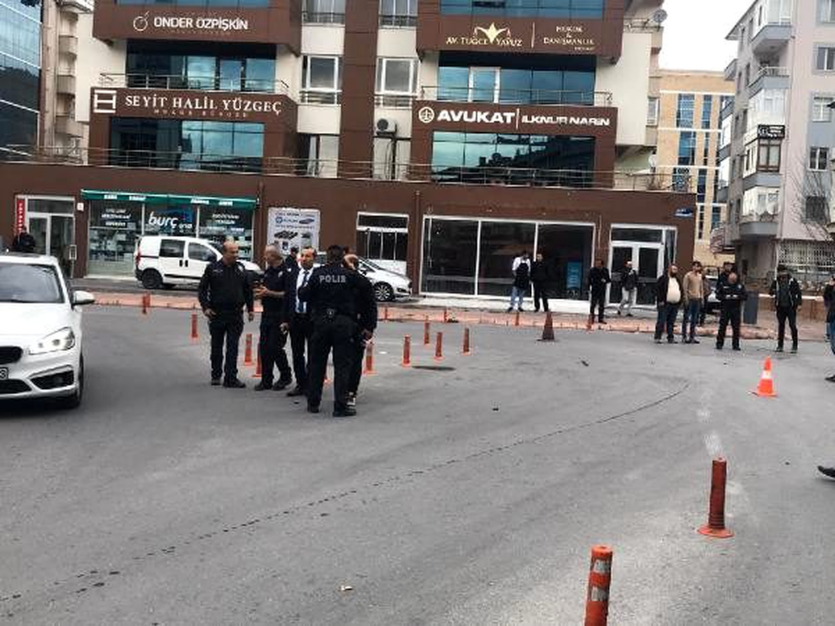 Husumetlilerine pompalı ile ateş etti, kazayla 2 avukatı yaraladı