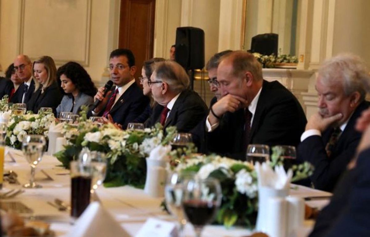 İmamoğlu, 10 ülkenin ticaret odası başkanlarıyla bir araya geldi