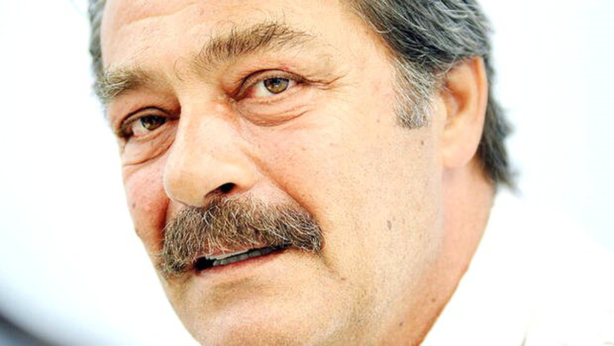 Kadir İnanır: Depreme otelde uyurken yakalandım
