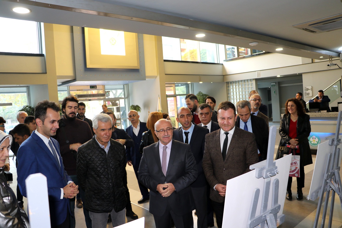 \'Öğretmenlerin Gözünden Kareler\' fotoğraf sergisi açıldı