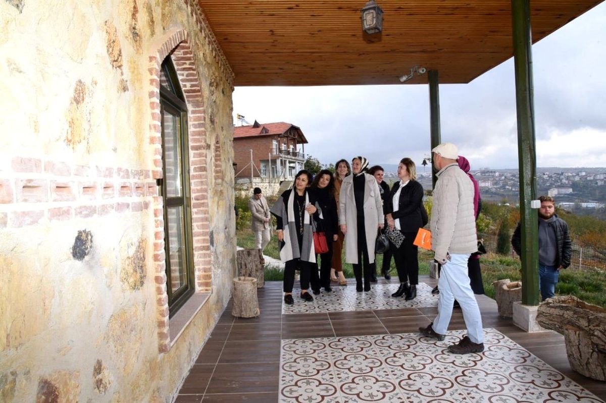 Olcay Deniz\'den Demirci ziyareti