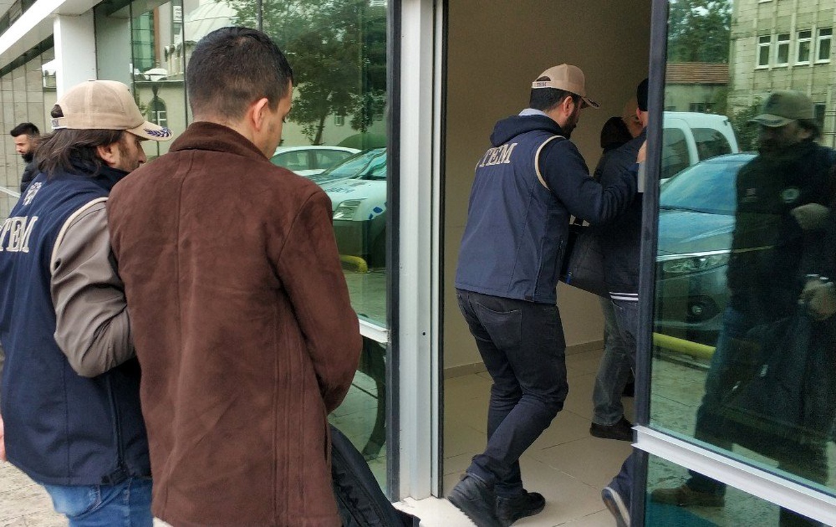 Samsun\'da FETÖ\'den 3 rütbeli askere adli kontrol