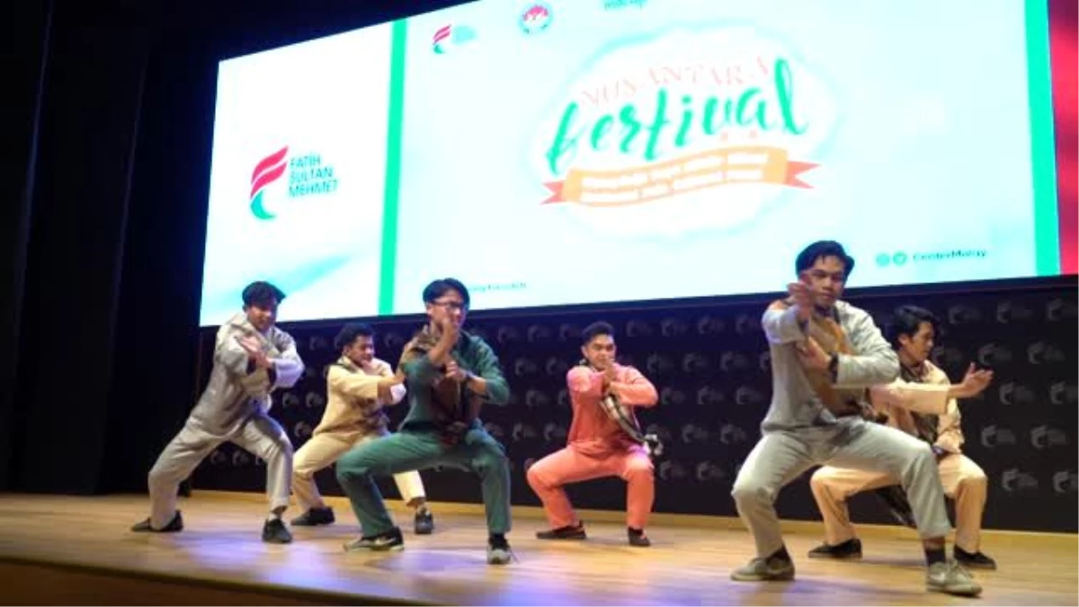 Türkiye\'deki Malay öğrenciler "Nusantara Festivali"nde kültürlerini tanıttı