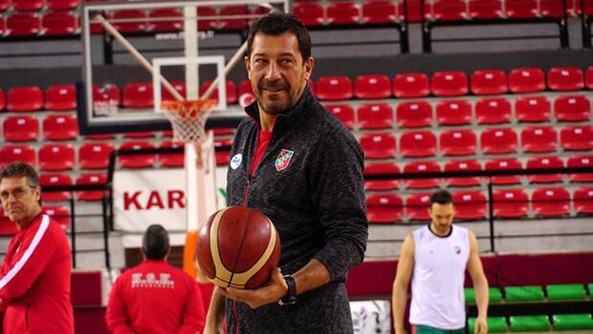 Ufuk Sarıca: "Hedefimiz çeyrek final..."