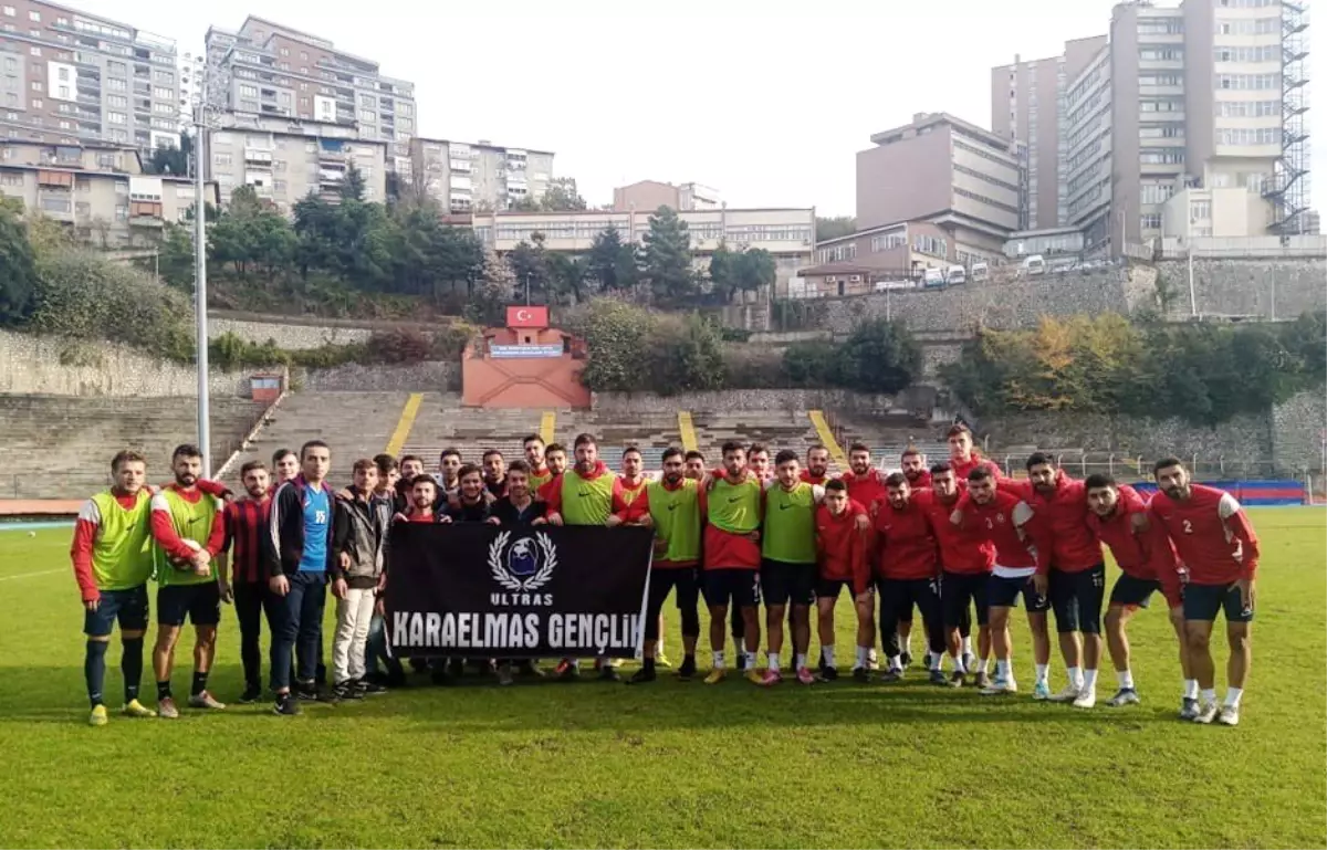 Zonguldak Kömürspor taraftarından futbolculara moral