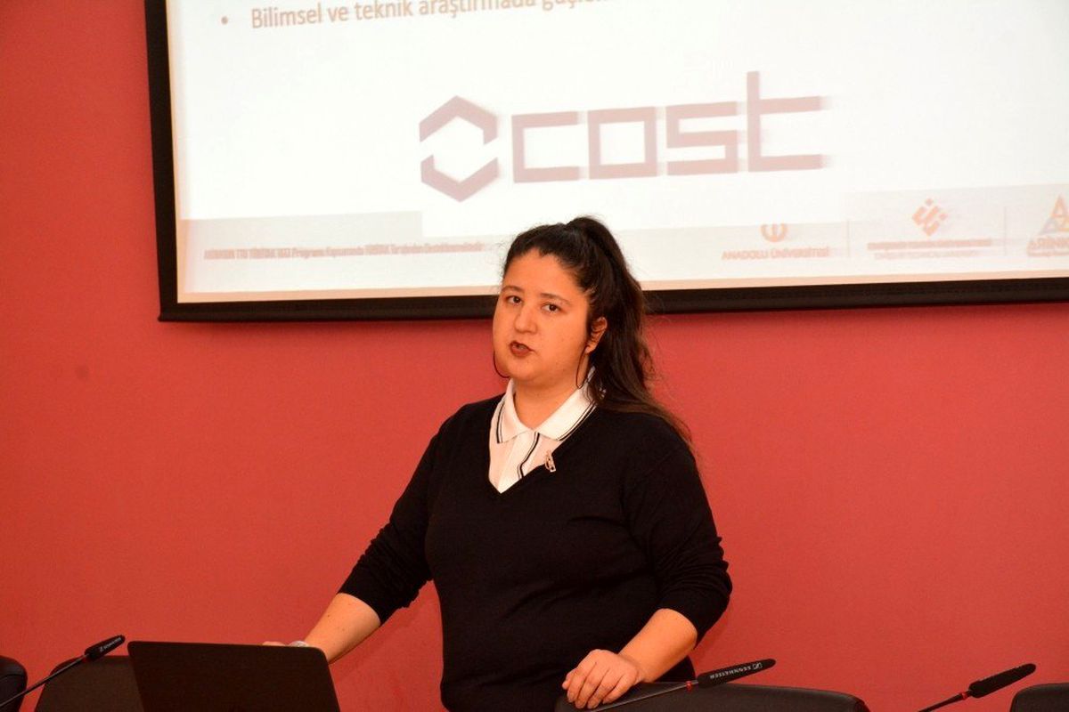 Anadolu Üniversitesi\'nde "COST ve İkili İş Birliği" programları anlatıldı