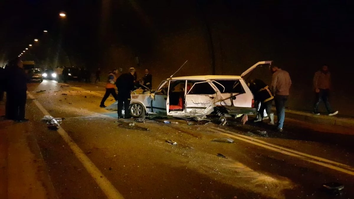 Artvin\'de tünelde zincirleme trafik kazası: 4 yaralı