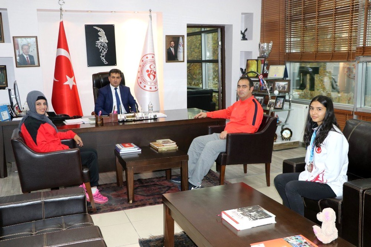 Avrupa İkincisi Taekwondocudan Eskici\'ye Ziyaret