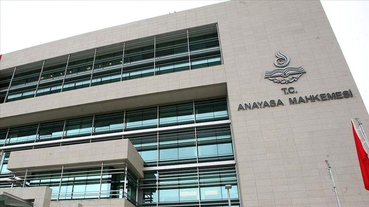 AYM\'den memurluğa girişte \'Güvenlik soruşturması\' kararına iptal