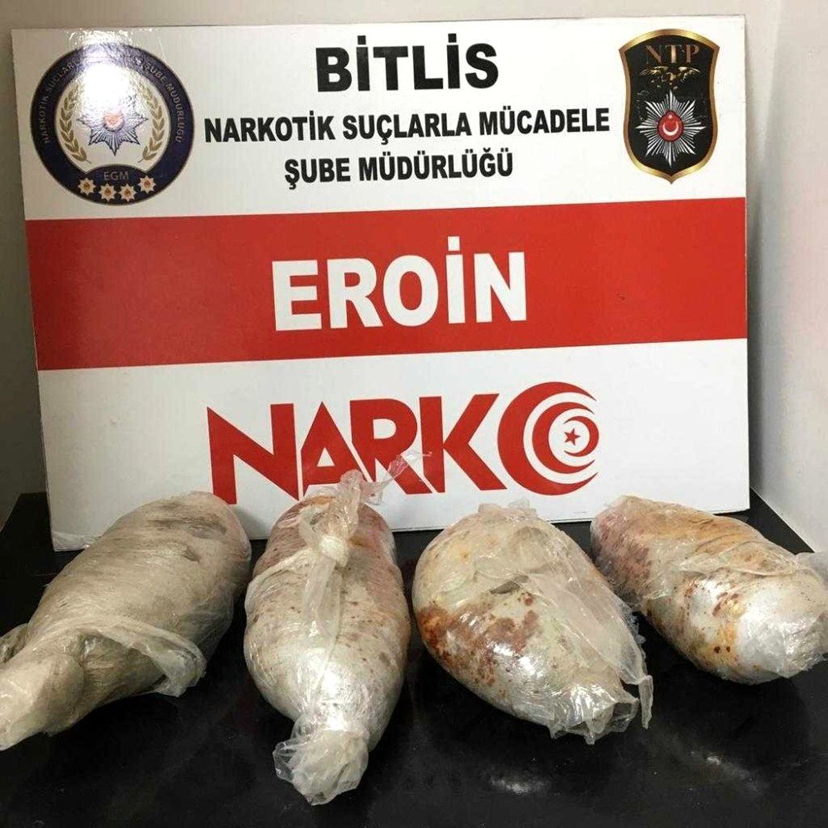 Bitlis\'te 2 kilo 179 gram eroin ele geçirildi