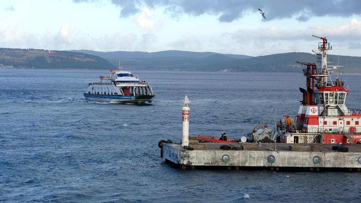 Bozcaada-Geyikli feribot hattında bazı seferler iptal edildi