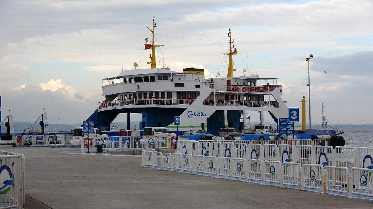 Çanakkale iskelelerindeki yeni düzenlemeler araç trafiğini rahatlatacak