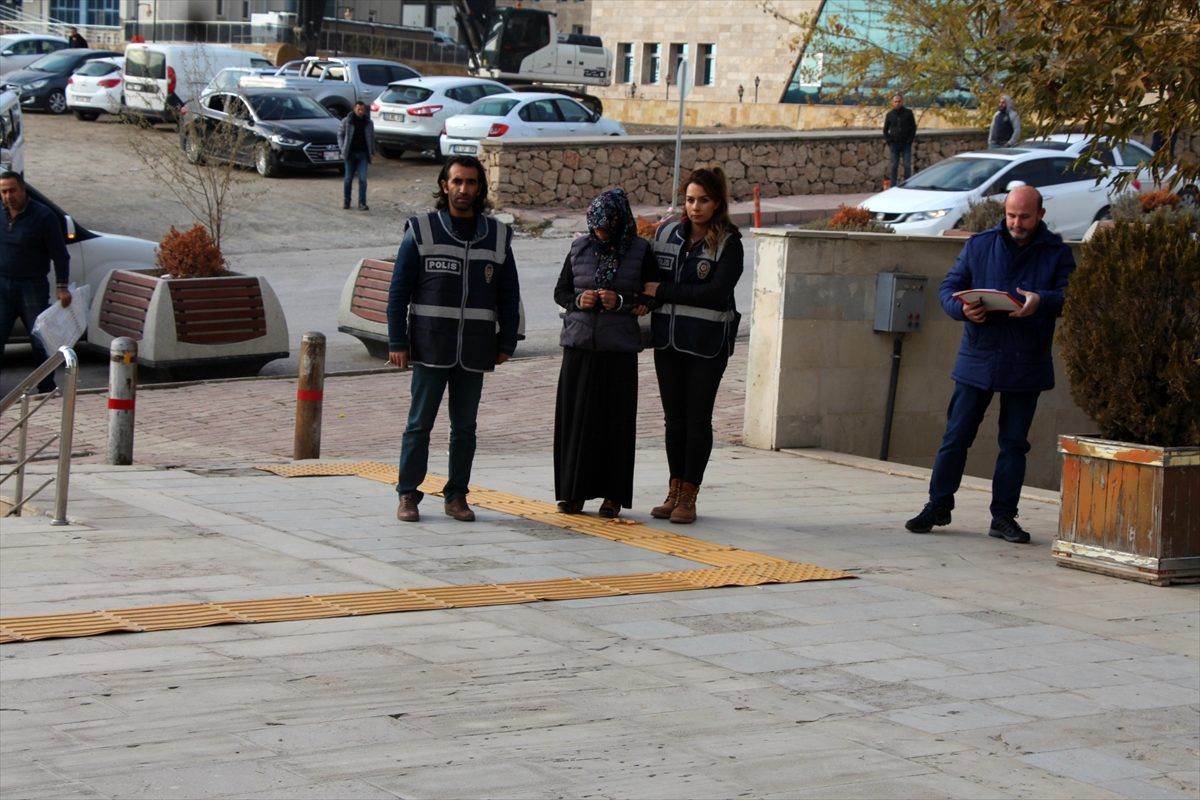 Elazığ\'da 3 evi soyan kadın tutuklandı
