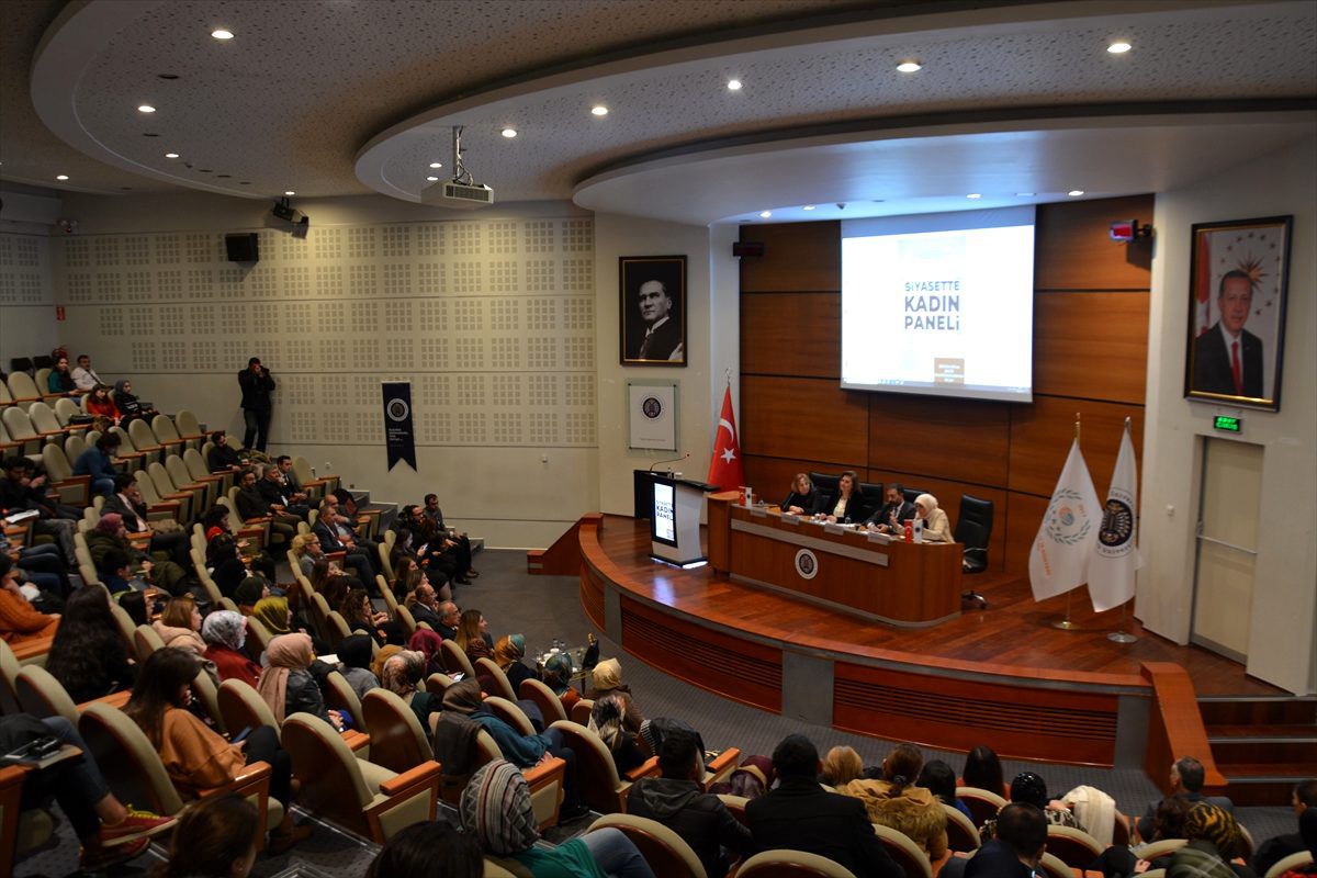 Erzurum\'da "Siyasette Kadın" paneli