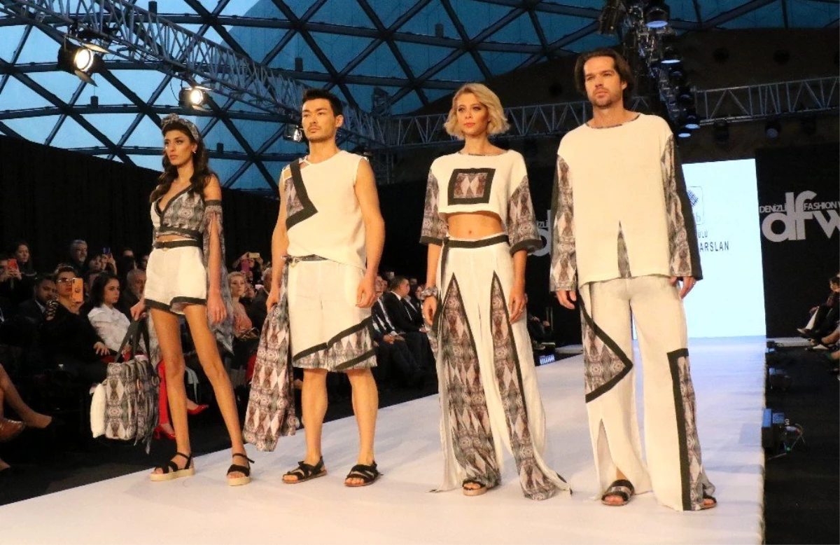Fashion Week\'te ünlü mankenler podyuma çıktı