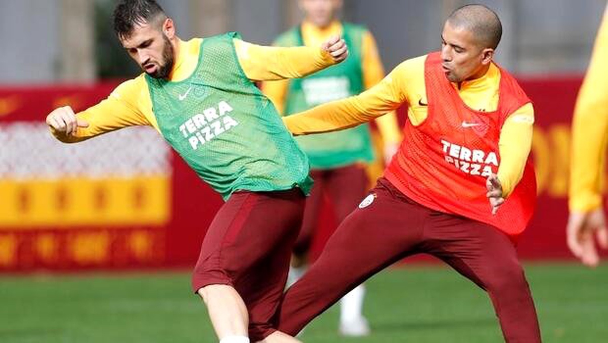 Galatasaray\'da Trabzonspor mesaisi sürüyor