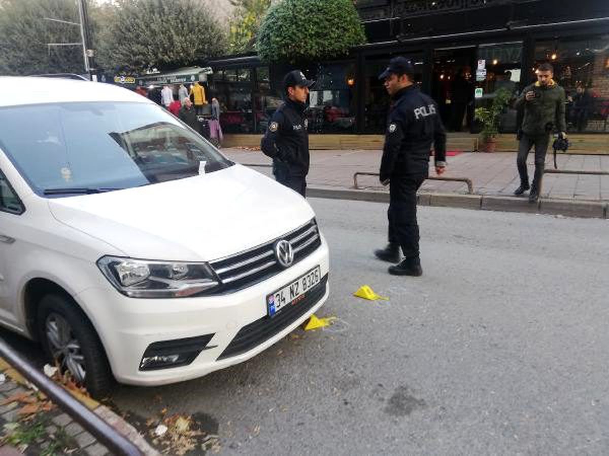 Gaziosmanpaşa\'da eniştesini öldürüp başında bekledi