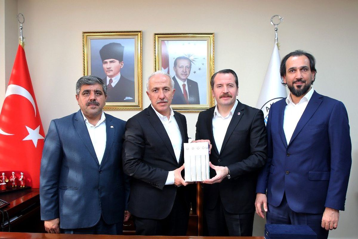 Genel Başkan Yalçın, Başkan Gültak\'a projelerini anlattı