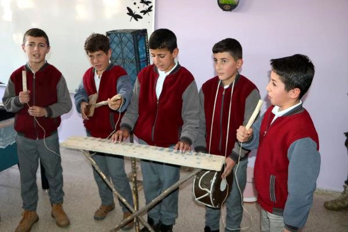 Gerçek müzik aletlerine kavuştular