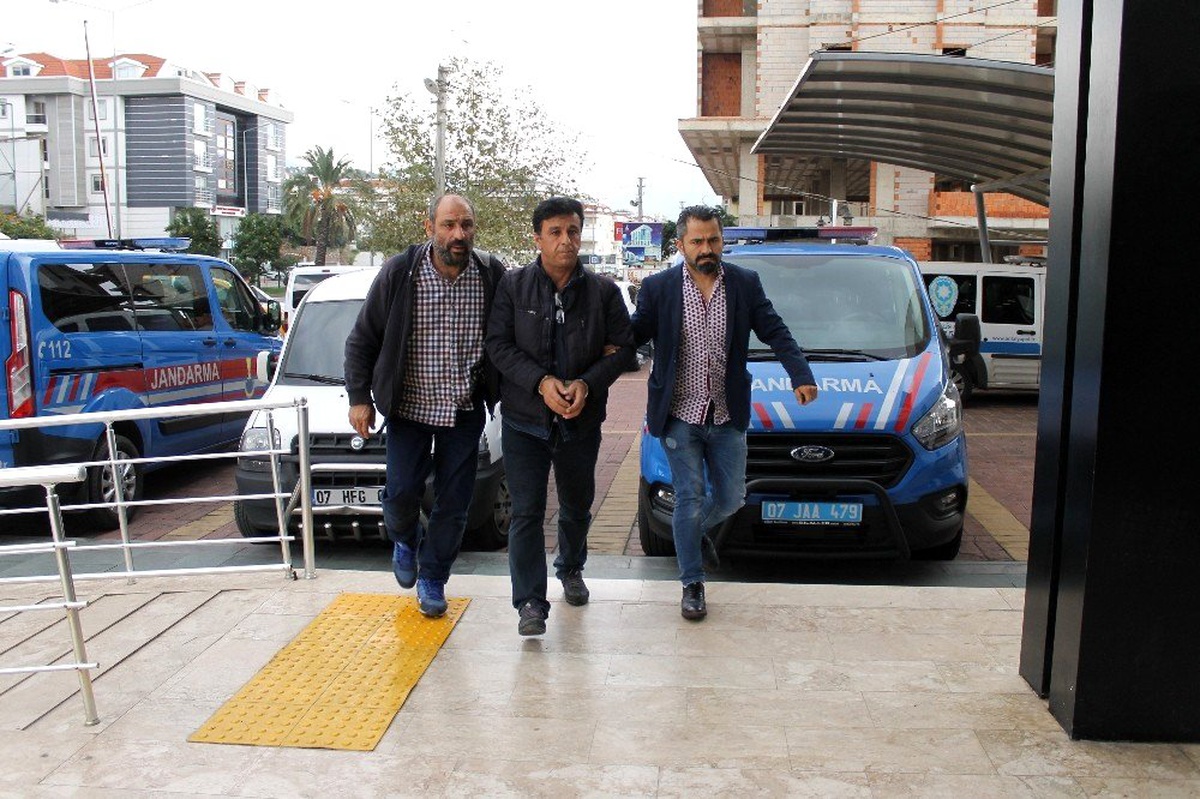 Hapis cezasıyla aranan şüpheli tedavi gördüğü hastanede yakalandı
