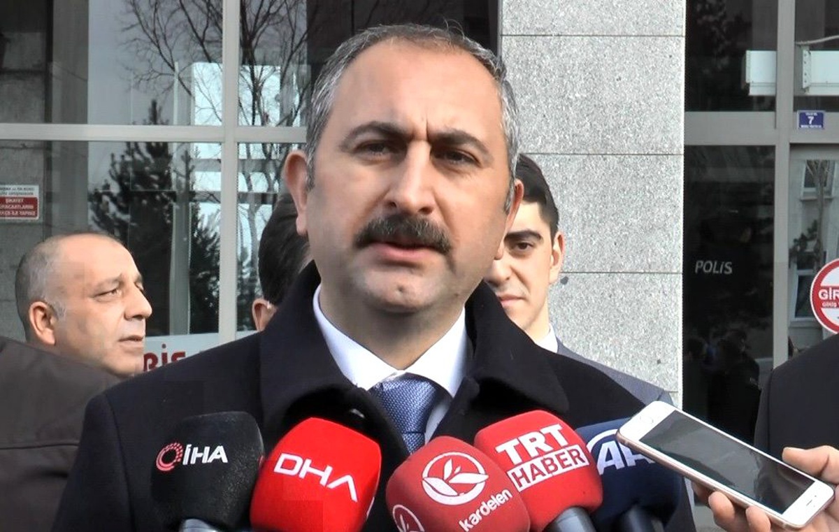 "İzmir\'de o eve yazılan yazı hepimizin evine yazılan yazıdır"