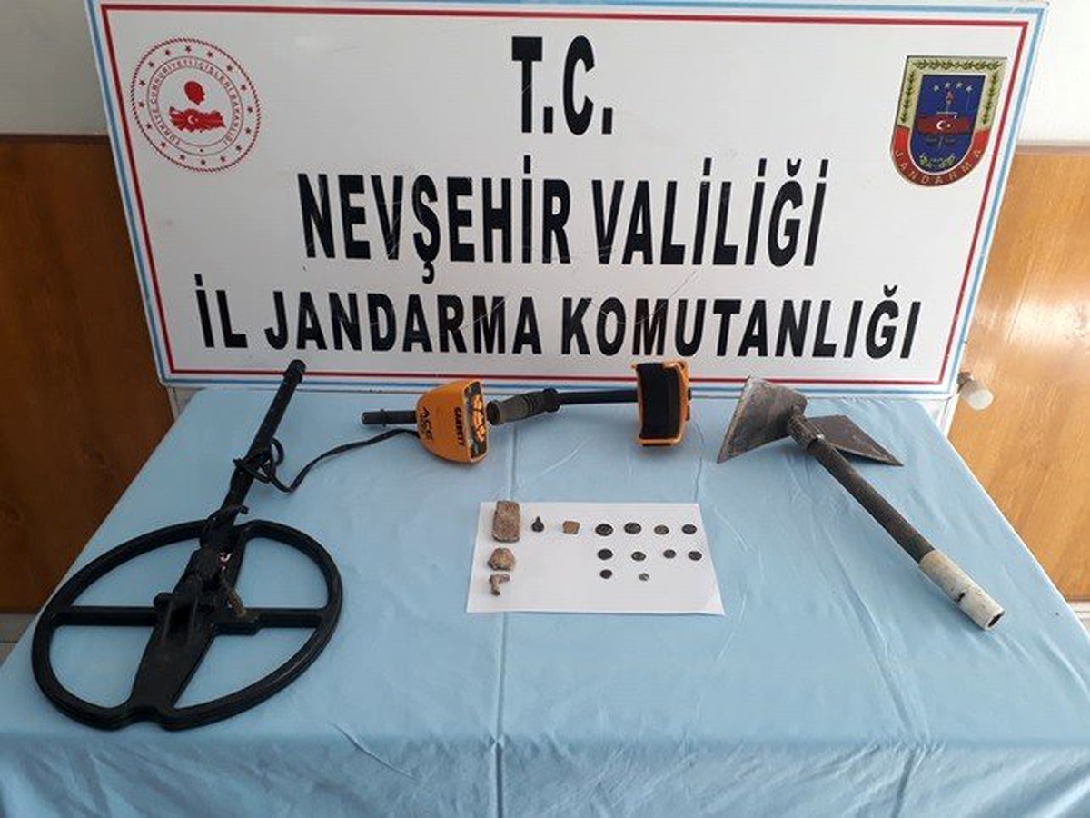 Kapadokya\'da kaçak kazı yapan 6 kişi suçüstü yakalandı
