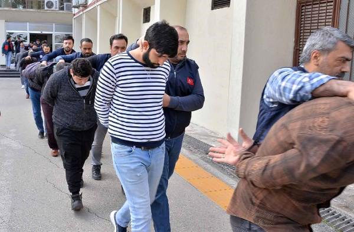 Mersin\'de iş insanlarını intihara sürükleyen 7 tefeci tutuklandı