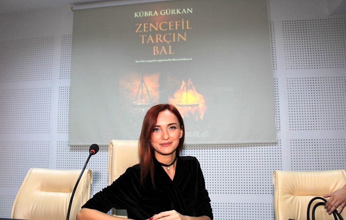 Mezun olduğu okulunda yazar olarak söyleşi yaptı