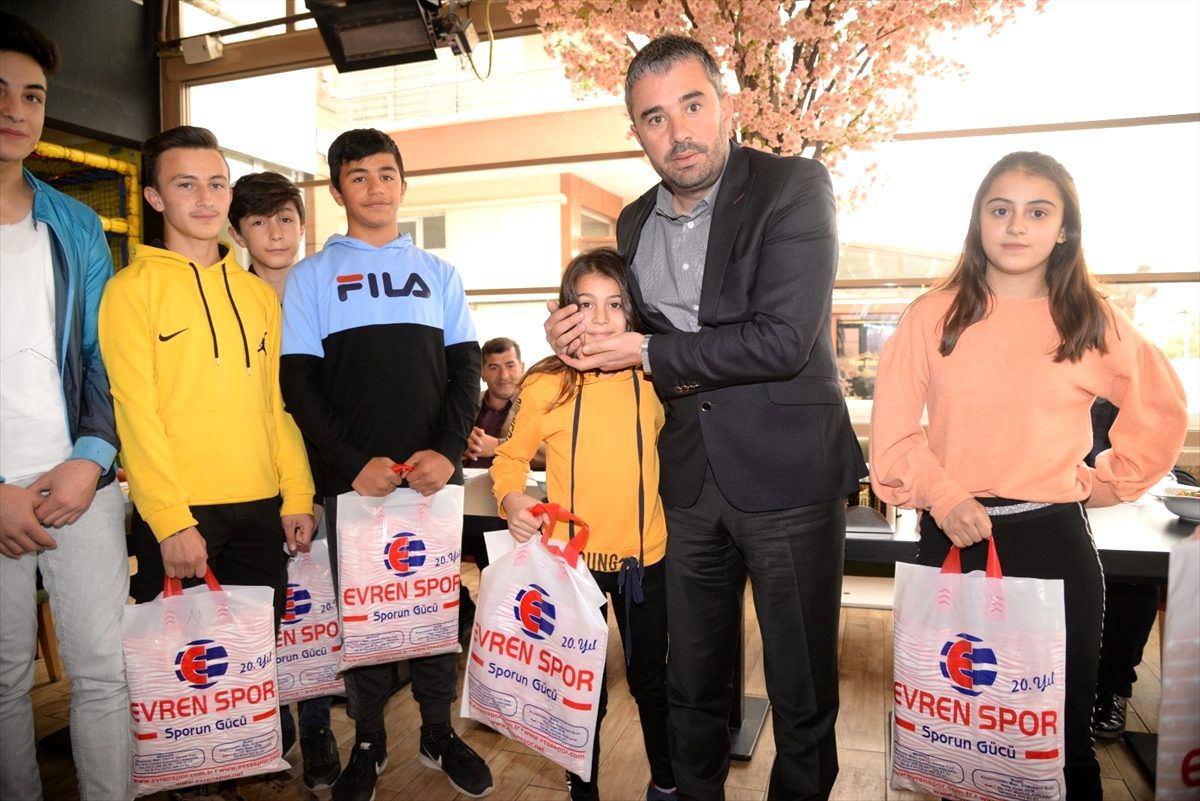 Pursaklar\'da genç sporcuların başarısı