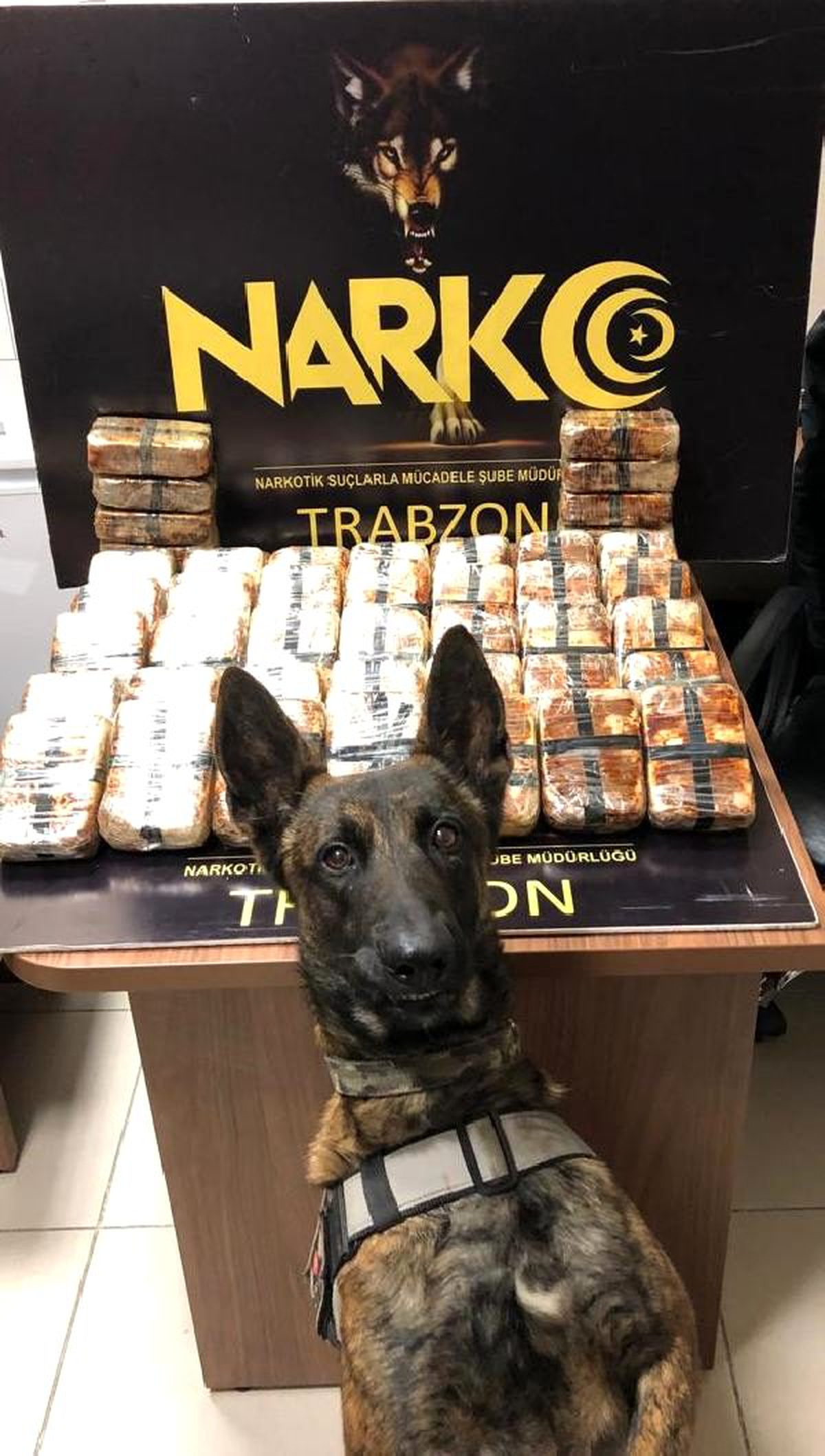 \'Roma\' tepki verdi, 26 kilo eroin ele geçirildi