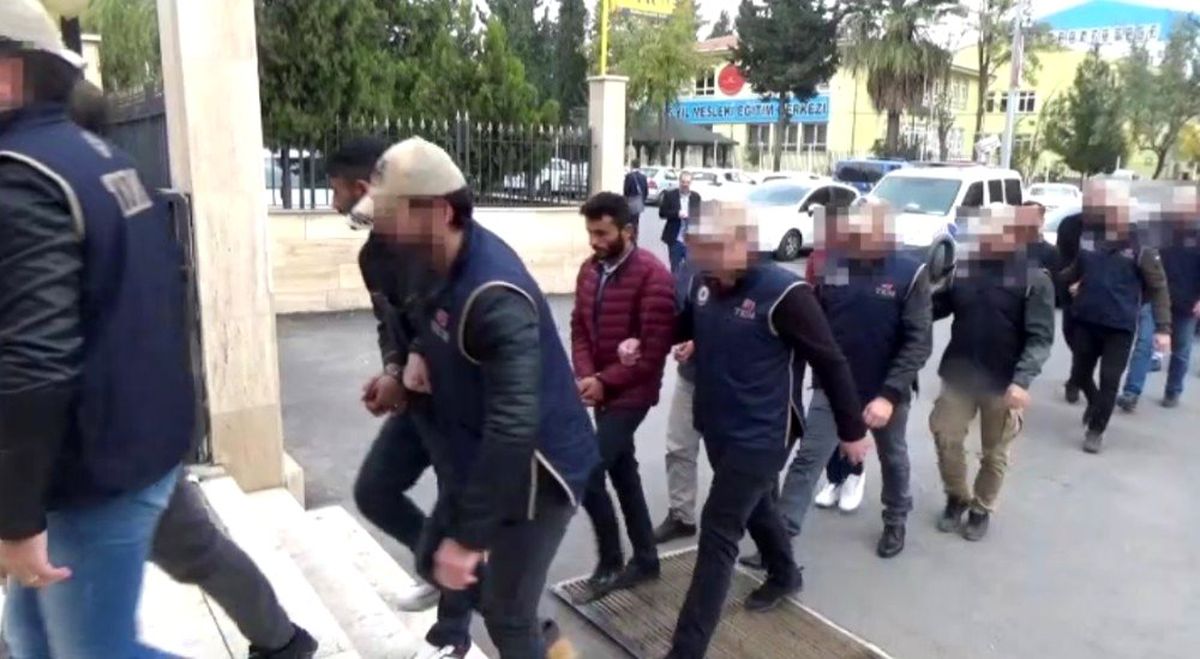 Şanlıurfa\'da sosyal medyada terör propagandası yapanlara operasyon: 15 gözaltı