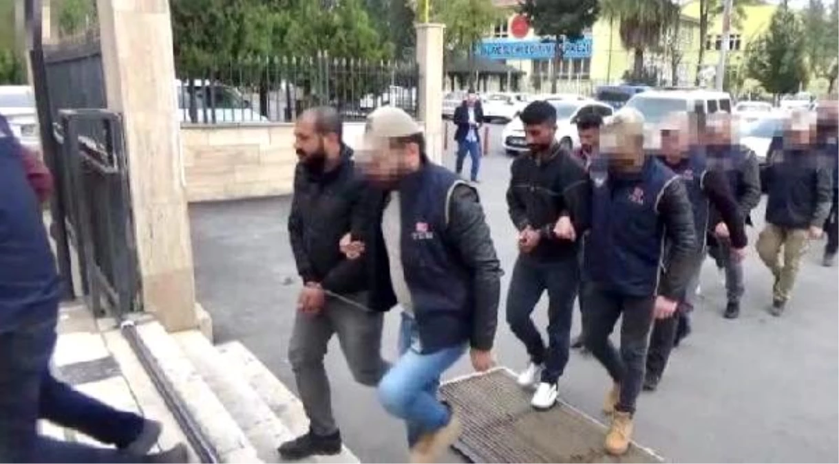 Şanlıurfa\'da sosyal medyadan terör propagandasına 5 tutuklama